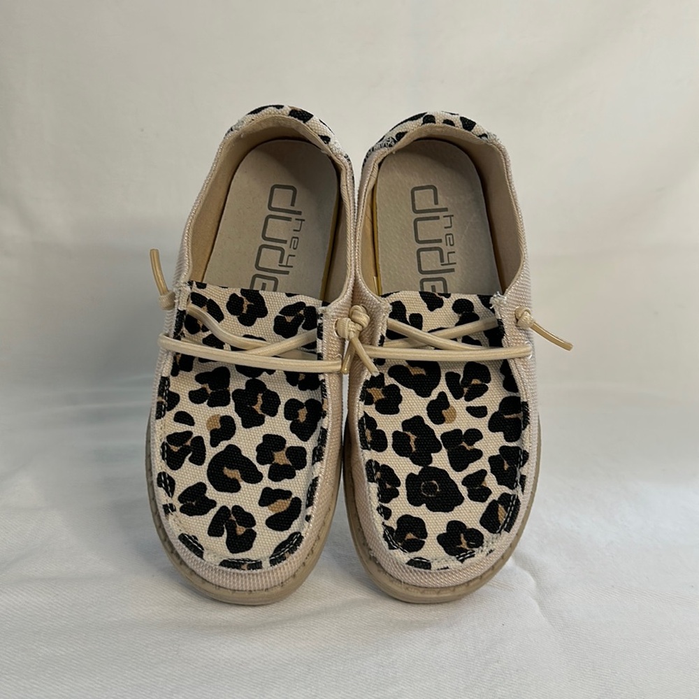 HeyDude Hey Dude Wendy Leopard Funk Leo Youth Y1 Y2 Kids Boat Shoes - Picture 1 of 7